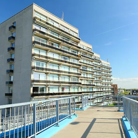 Residentie Astrid-7 Апартаменты Бреден